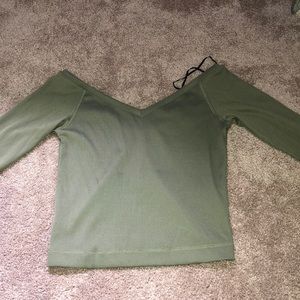 Off the shoulder Long sleeve